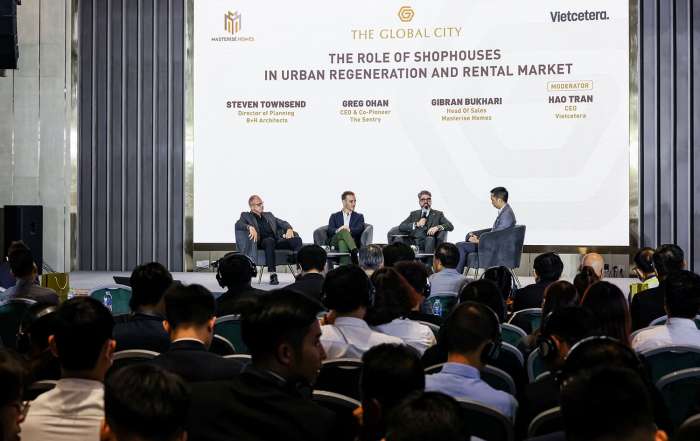 Phiên thảo luận với sự tham dự của các chuyên gia trong ngành mang đến những thông tin hữu ích cho các doanh nghiệp nước ngoài trong vấn đề kinh doanh F&B tại Việt Nam.